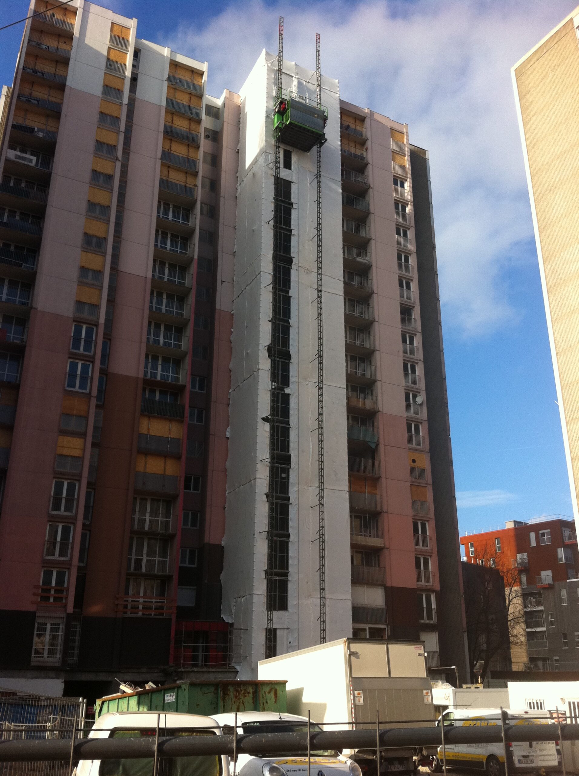 RDCover BATIMENTS EXTERIEUR ECHAFAUDAGE IMG 1819 Scaled
